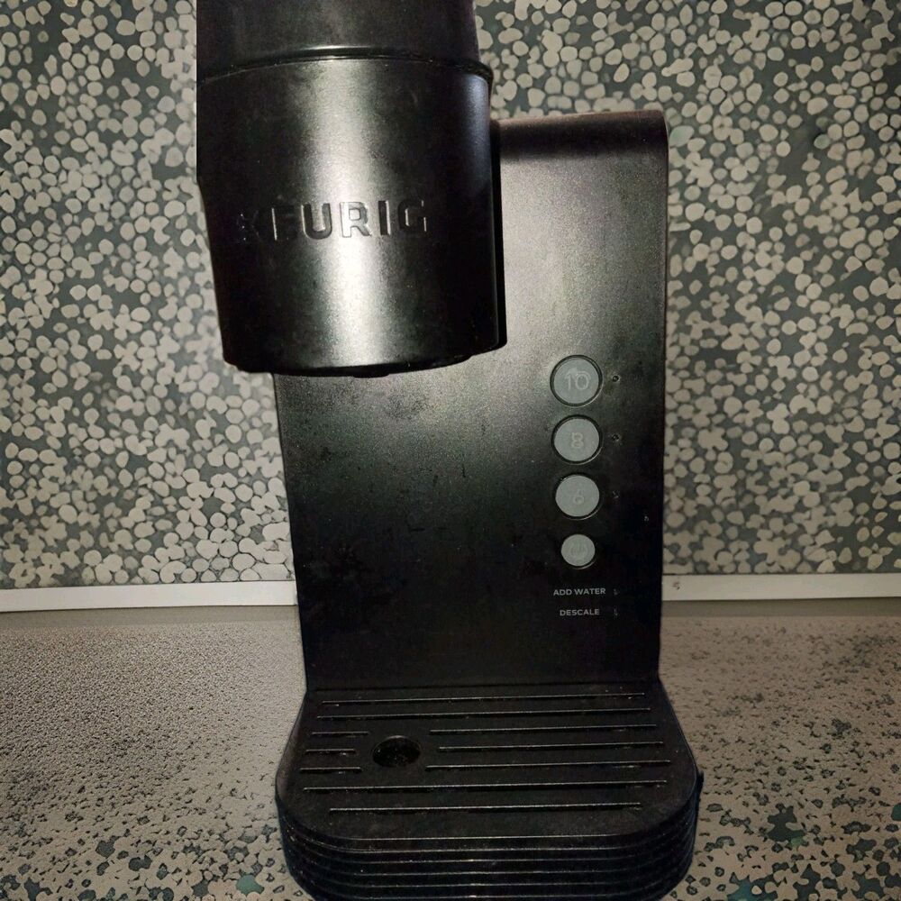 Keurig K-Express Essentials Single Serve K-Cup Coffee Maker Black used
